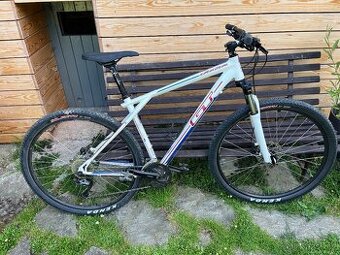 Horské kolo GT karakoram 29