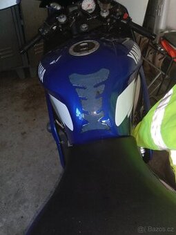 Yamaha yzf R6