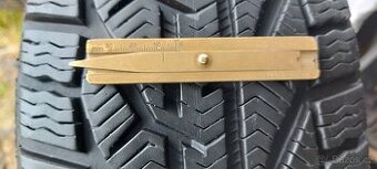 Zimní pneu 185/55R15 Sebring (59)