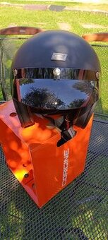 Motocyklová přilba