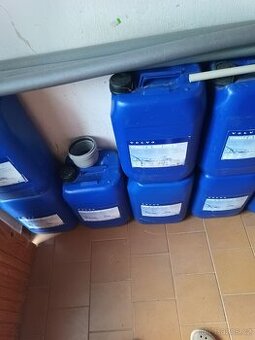 Prodám Yanmar B 25 v a oleje