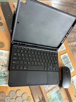 Pouzdro s BT klávesnici a myši pro iPad 9