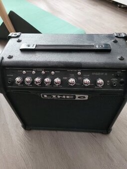 Kytarové kombo Line 6 SPIDER iv 15