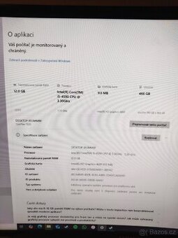 Menší stolní počítač