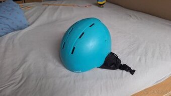 Dětská zimní přilba