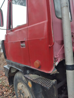 Tatra 815 v dobrém stavu sklápěč dumper