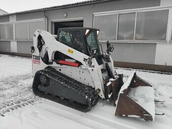 Smykový nakladač Bobcat T300