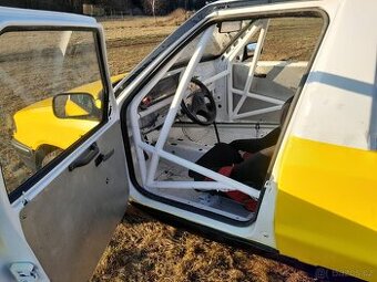 Autokrosový speciál Škoda Felicie 1.3 pikap - Vánoční sleva