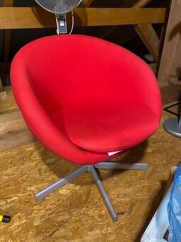 Ikea křeslo Skruvsta otočné