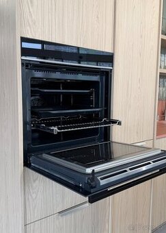 Vestavná trouba s mikrovlnami siemens HM778GMB1