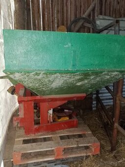 Rozmetadlo průmyslových hnojiv