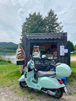 Stánek se zmrzlinou