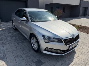 Pronájem Superb 2021 Taxi Bolt Uber 2.0 TDI DSG 110kW