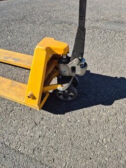 ruční paletový vozík