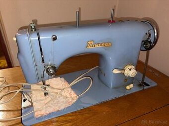 Šicí stroj Minerva 126-3