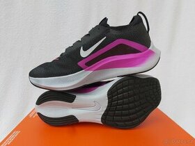 Dámské běžecké tenisky Nike Air Zoom Fly 4, velikost 39 - 1