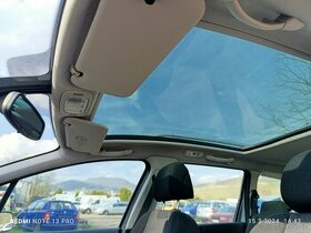Panoramatická střecha Peugeot 207sw