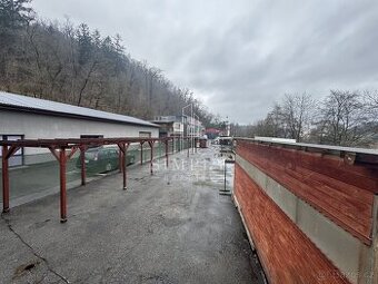 Pronájem komerčního pozemku, 435 m2, Praha 5 - Zbraslav
