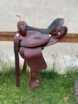 Westernové sedlo krátké a široke