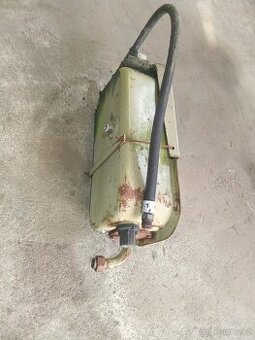 Nádrž na hydraulický olej  e 514