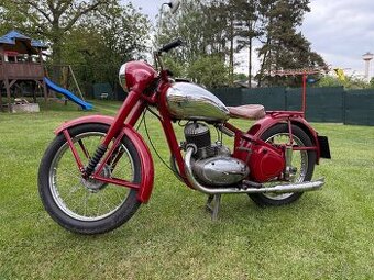 Jawa 250 Pérák s TP