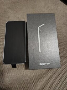 Samsung Galaxy S25. Nový