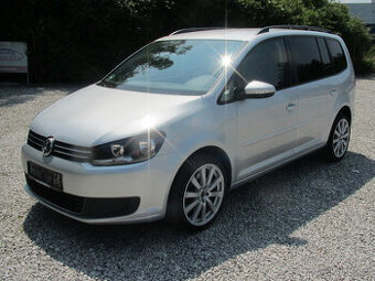 Volkswagen Touran 1.4 Fsi 7Míst