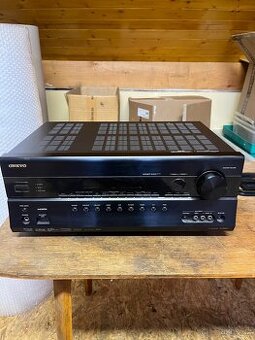 AV Receiver Onkyo TX-SR607 – málo používaný - 1