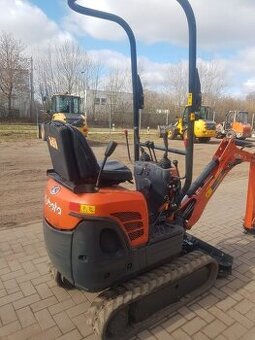 Minirypadlo Kubota K 008-3