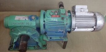 Elektromotor s převodovkou VF 110