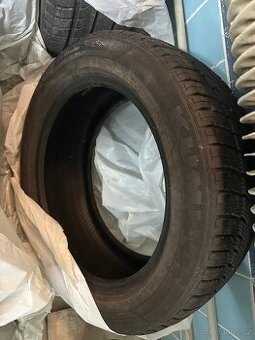 KUMHO m+s 205 50 R 16 87 V Celoroční pneu