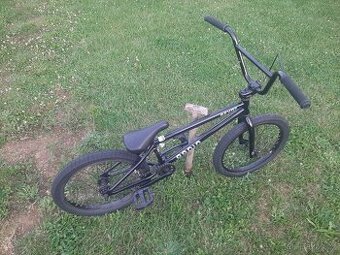 BMX kolo Radio Revo Pro