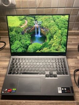 Herní notebook Lenovo ach16h