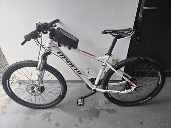 Horské kolo Apache Manitou