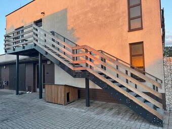 Ocelové schodiště