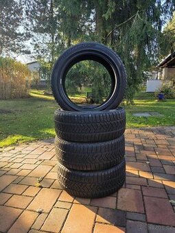 Zimní pneu Pirelli Winter Sottozero Serie III 245/45 R19 102