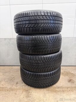 Zimní pneu - 235/45R18