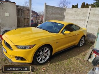 Ford mustang 5.0 gt 50 year edition