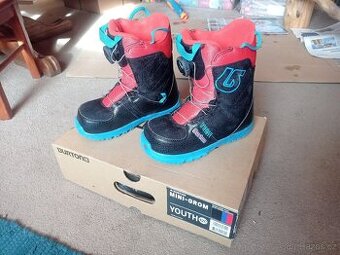Snowboard boty BURTON GROM BOA vel.34.