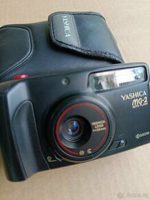 FOTOAPARÁT YASHICA...