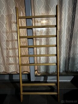 Dřevěné žebřiny