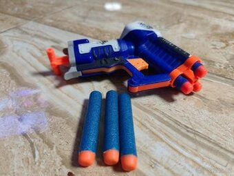 Nerf pistole modrá malá s náboji