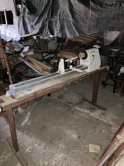 soustruh na dřevo