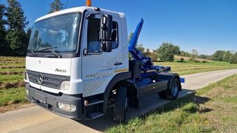 Mercedes Atego 1218 hákový nosič kontejnerů