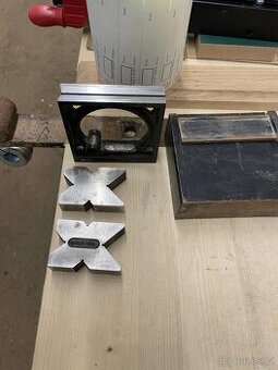 Strojní vodováha ,vrtací hlavičky