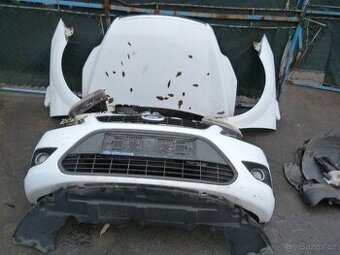 Ford Focus MK2 II facelift kapota, nárazník, světla ..