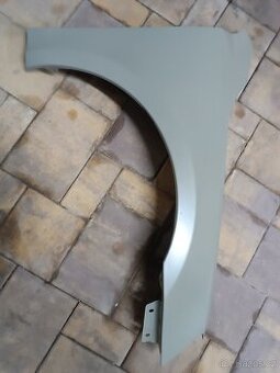 Škoda Octavia III. (před faceliftem) - pravý přední blatník