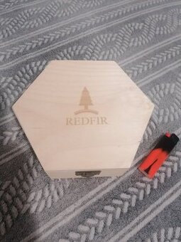 Dřevěná krabička