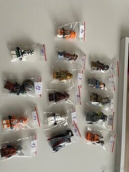Prodám mix lego figurek