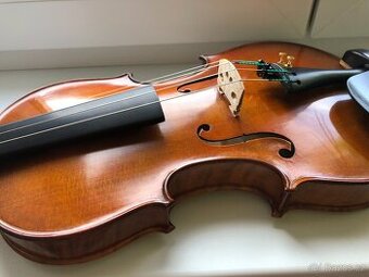 Housle F. X. Drozen 1926 Turnov